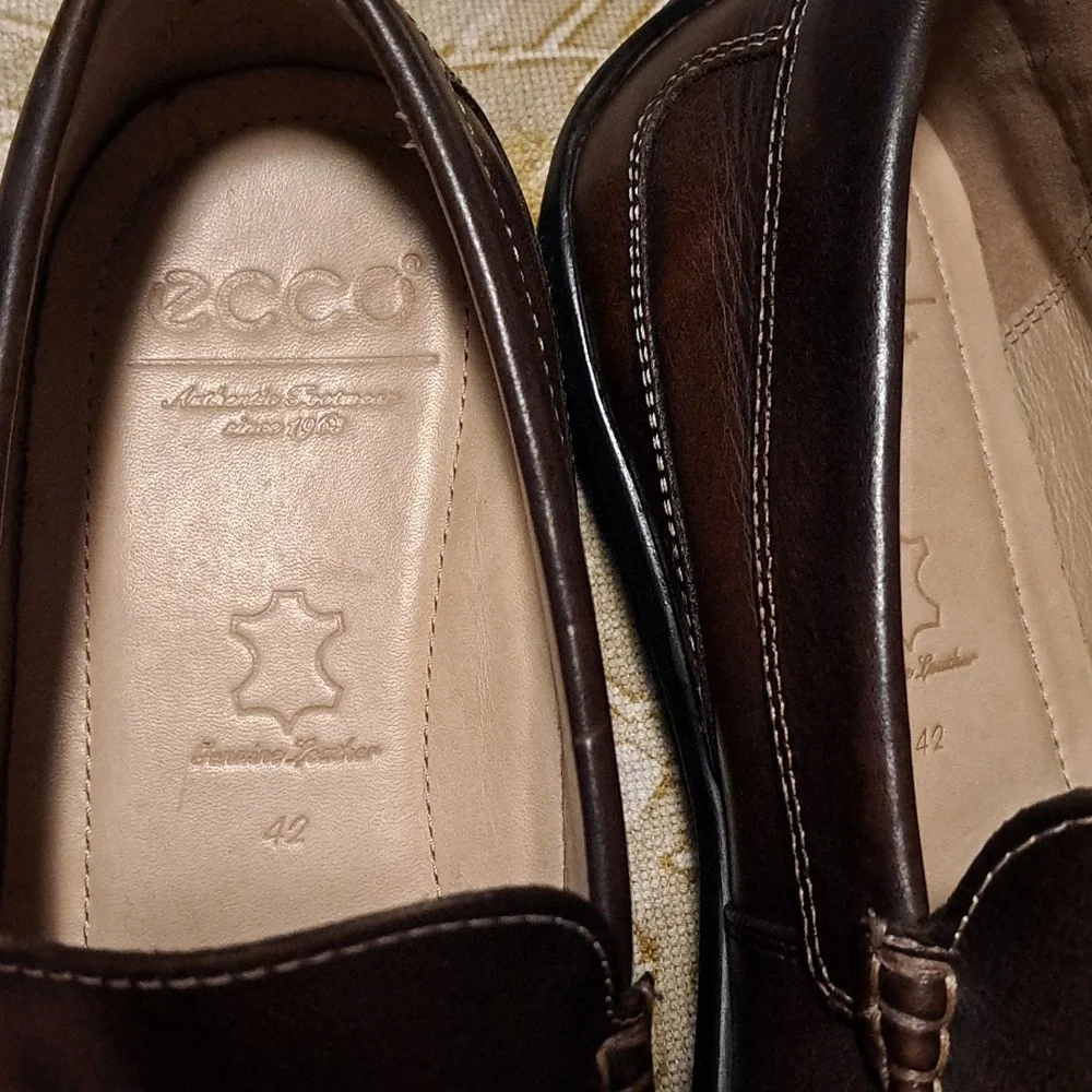 ECCO Men's Dark Brown Leather Slip-Ons Size 42.  (8.5) New Without Box. - Picture 5 of 6